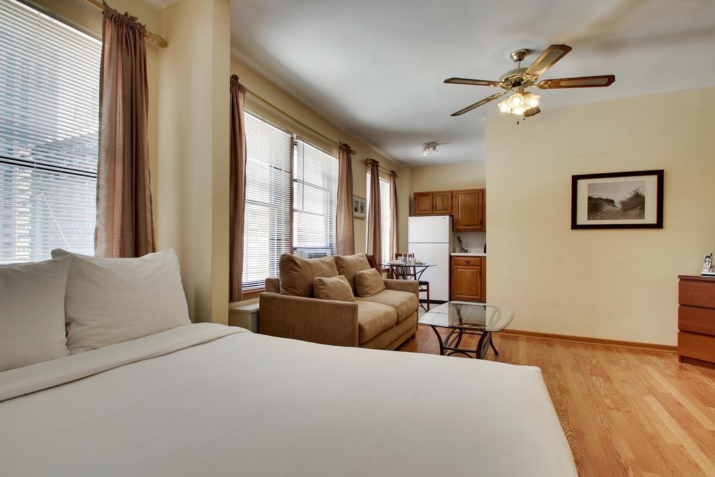 Dewitt Hotel And Suites Чикаго Номер фото