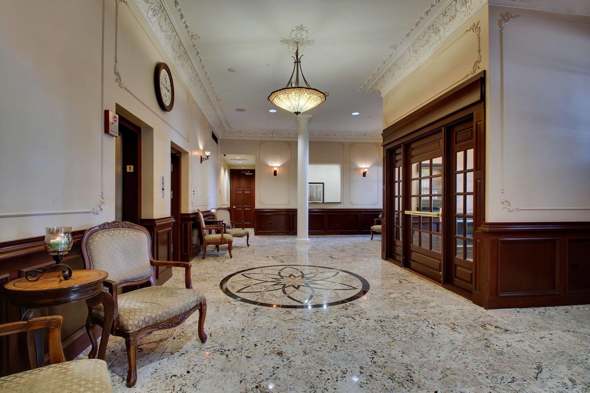 Dewitt Hotel And Suites Чикаго Екстер'єр фото